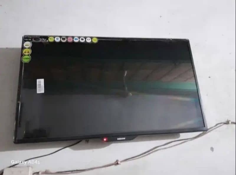 Samsung 32 Inch LED 03000738584 2