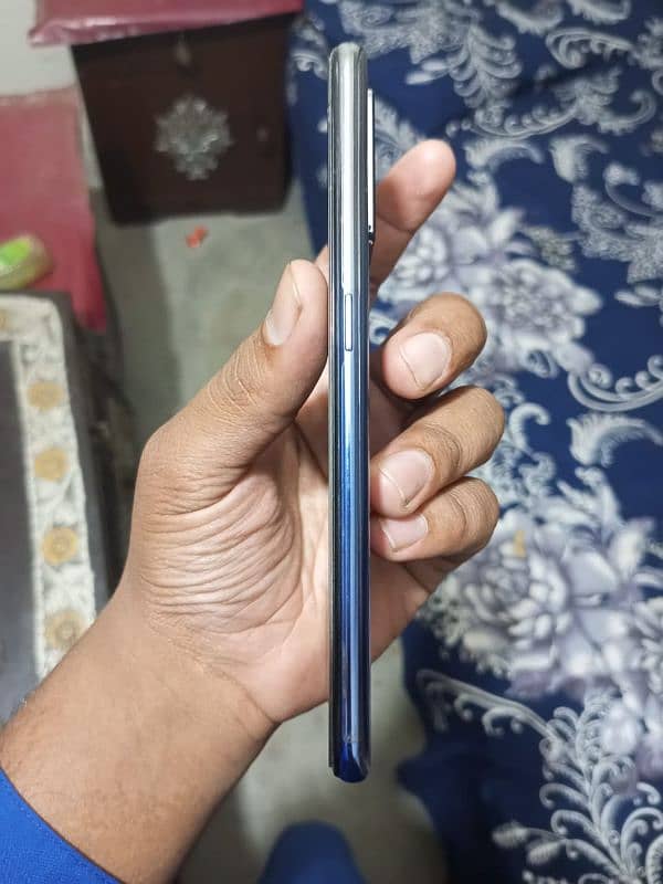 oppo f 19 all ok ha I need money 2