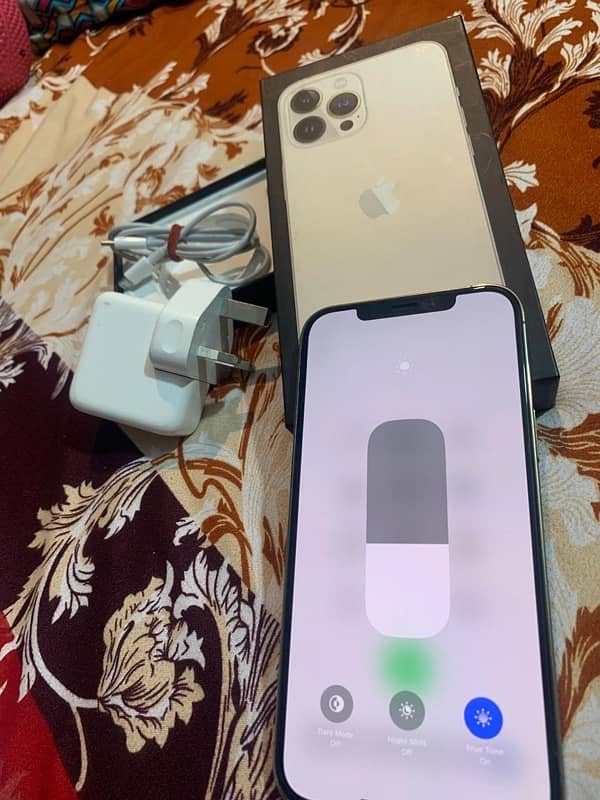 iPhone 12pro max 512gb dual pta golden colour 2