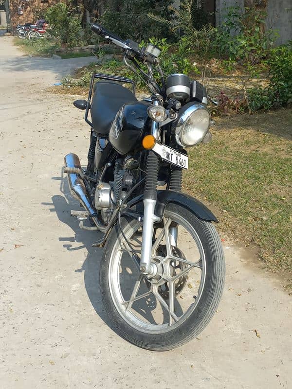 Suzuki GS 150 2022 2