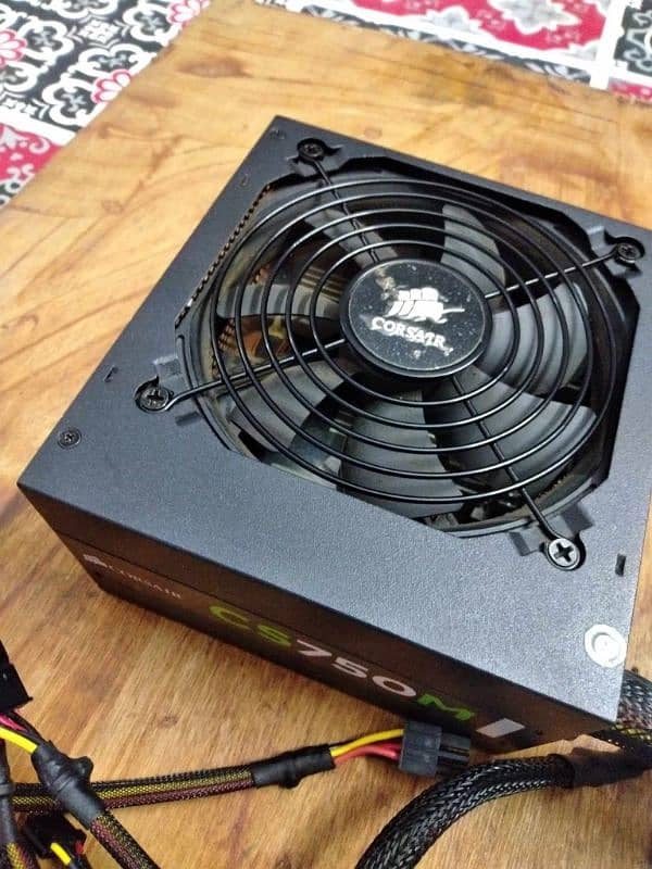 Cs750m 80+ Gold Power Supply 3