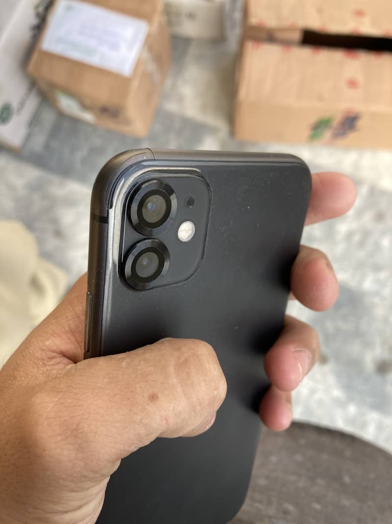 iPhone 11 water pack 3