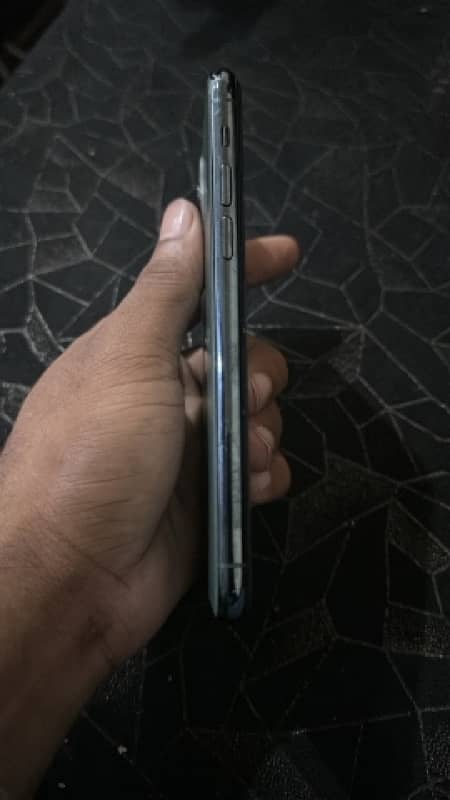 I phone 11 pro 64gb pta 1