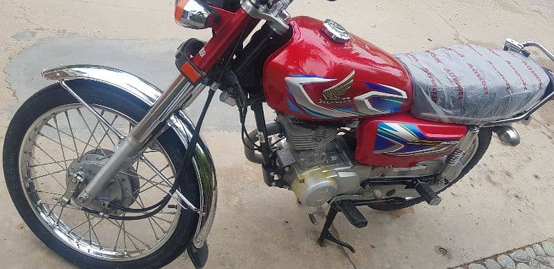 Honda CG 125 model 22 all Punjab WhatsApp 03212110238 2