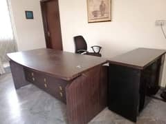 Big size office table for urgent sale!