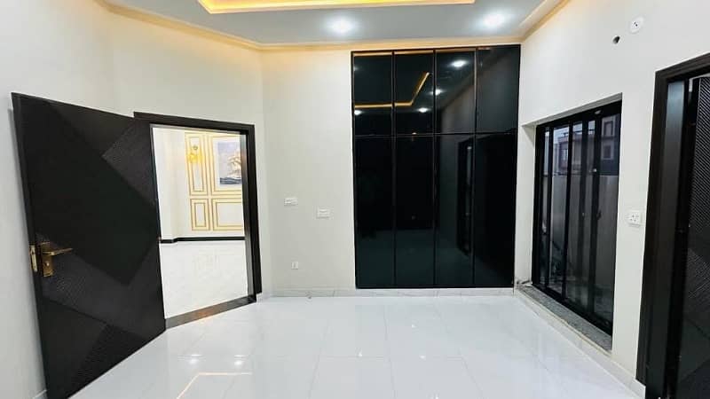 1 bed Luxury Apartment For Rent hot location bahria 10