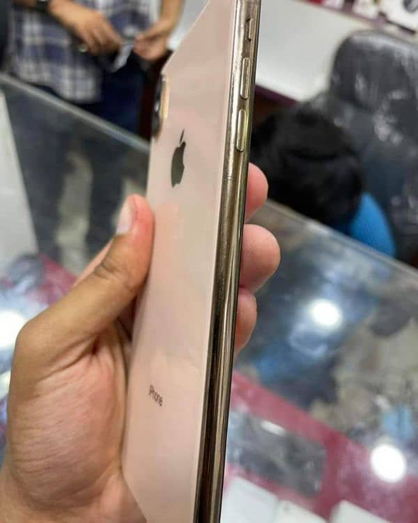 iPhone XS Max 256GB for sale  need cash my call watsaap 0326-57-51-632 1