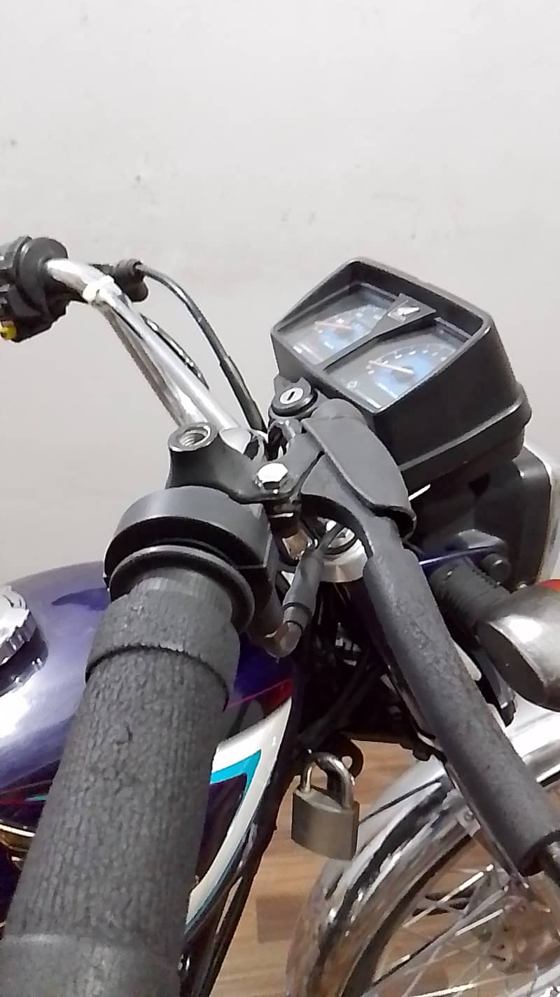 Honda CG 125 2015 Purple 2