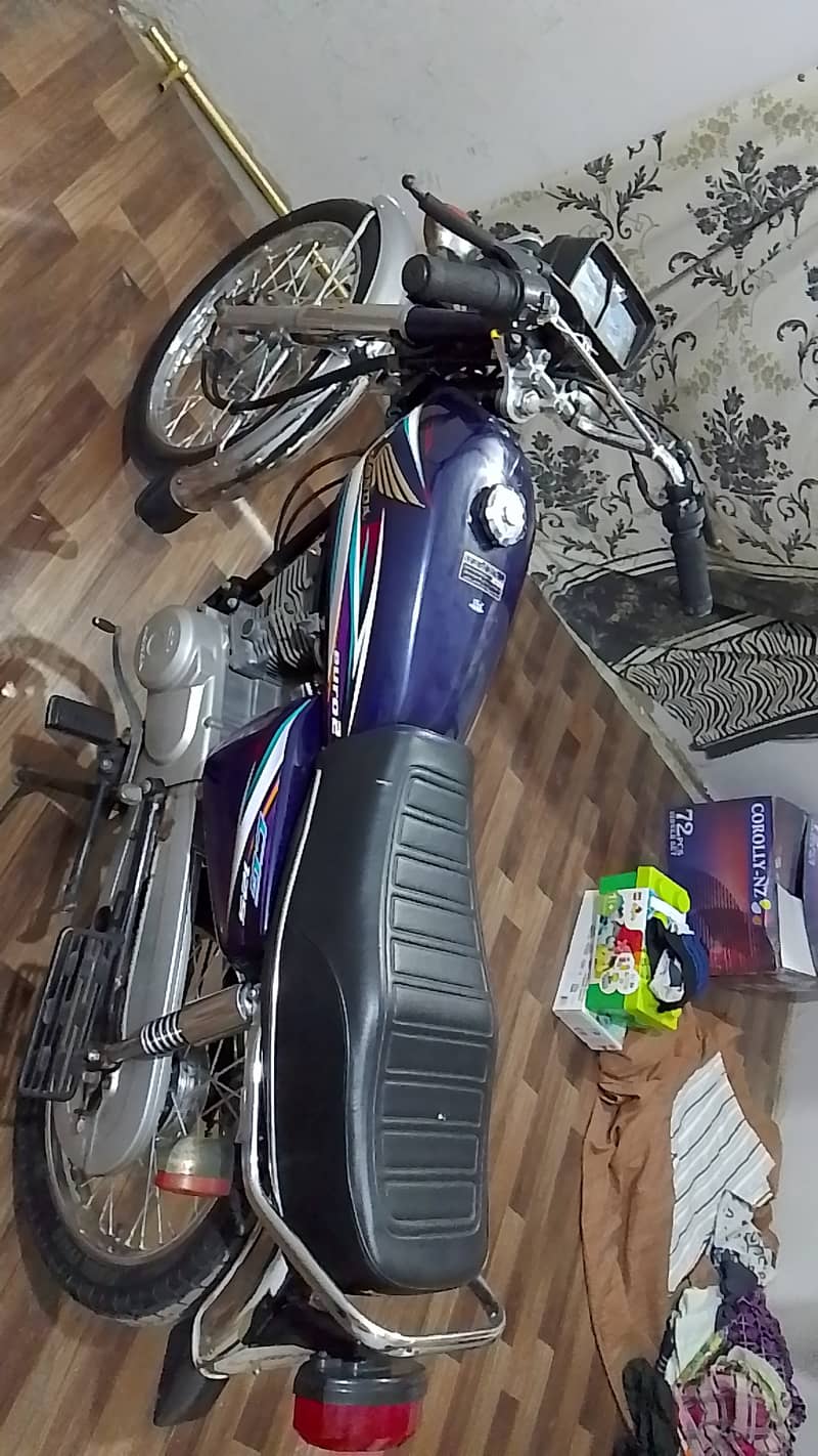 Honda CG 125 2015 Purple 9