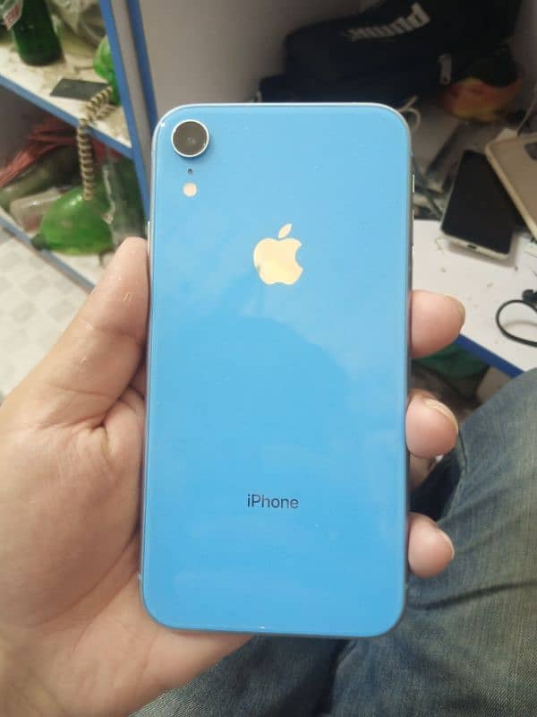 iPhone Xr 0