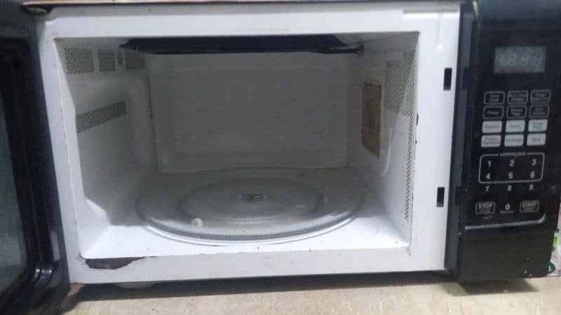 Haier HMN-45110EGB microwave oven 1