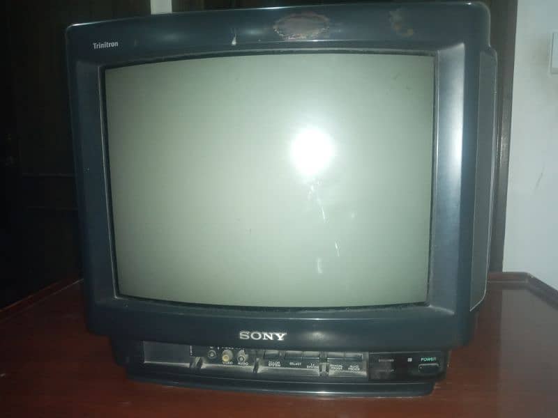 Sony tv & tabel 6