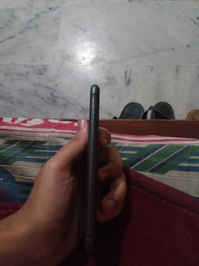 Apple iPhone 11 2