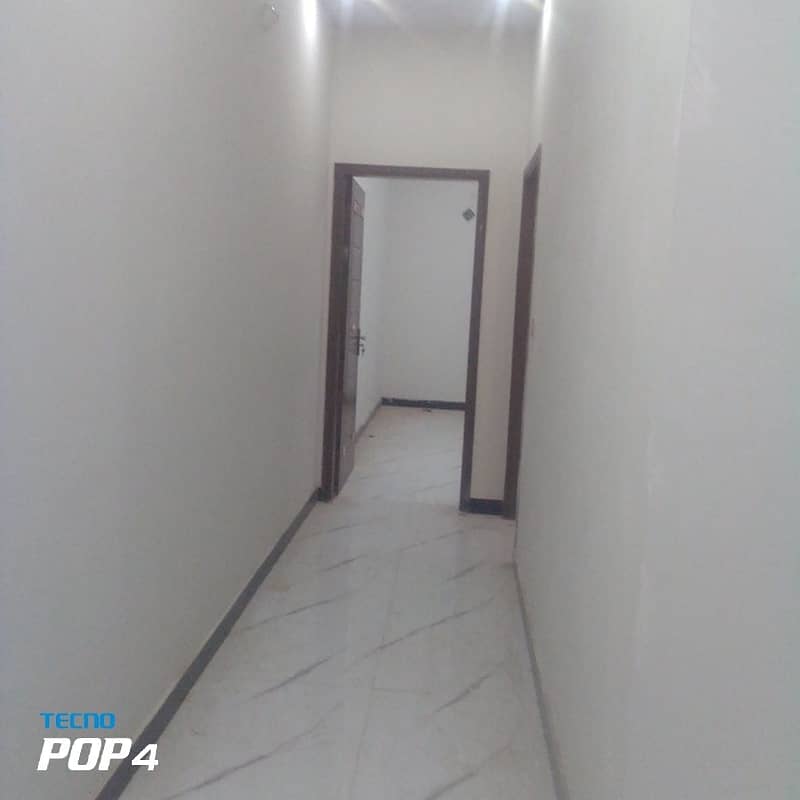 Unoccupied Prime Location Upper Portion Of 930 Square Feet Is Available For Rent In Jamshed Town 5