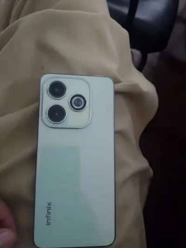 INFINIX HOT 40i 0