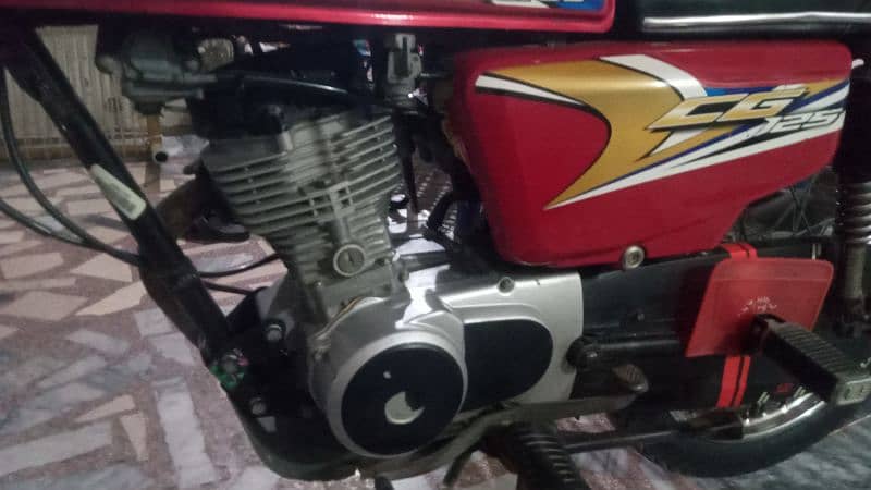 HONDA 125 FULL NEAT CLEAN 2