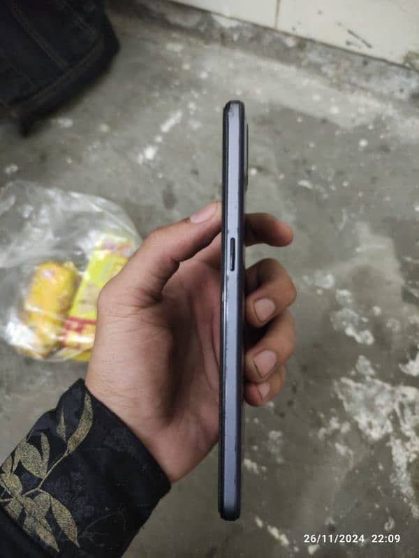 oppo f17 1