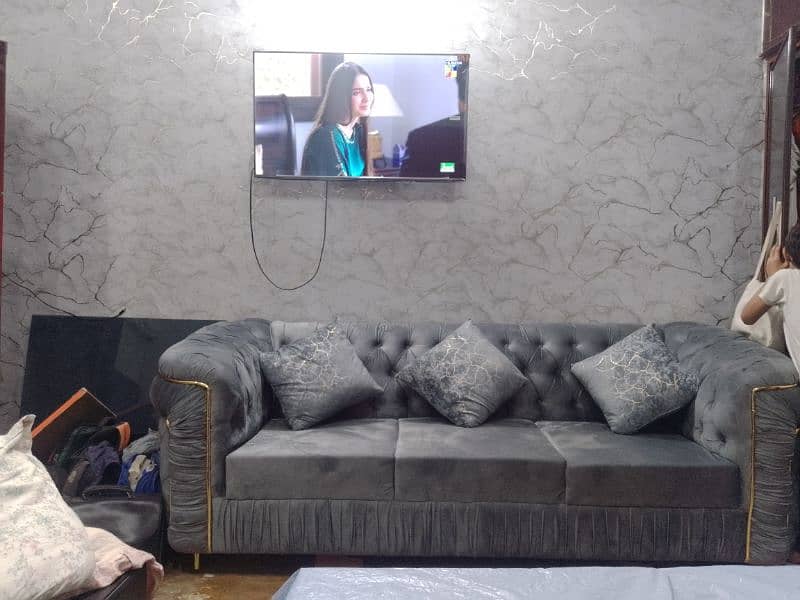 Aoa 3 and 2 seater sofa set for sale condition like new only space iss 0