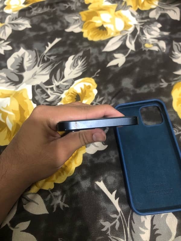 iPhone 12 64gb non pta 3