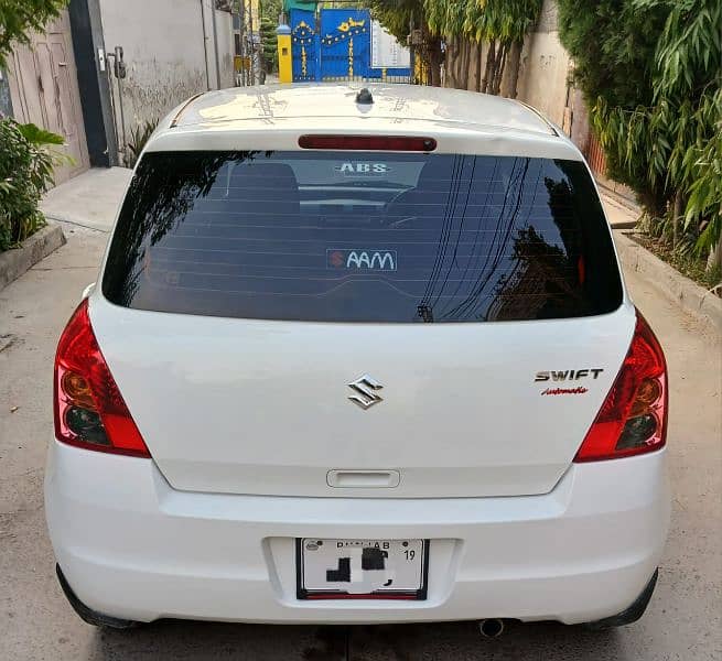 Suzuki Swift 2019 DLX AUTOMATIC 1