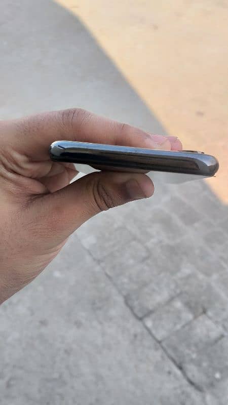 iPhone X Bypass 256gb black 1