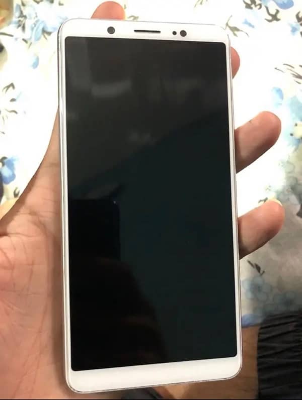 Vivo V7 4/32 PTA With Box 3