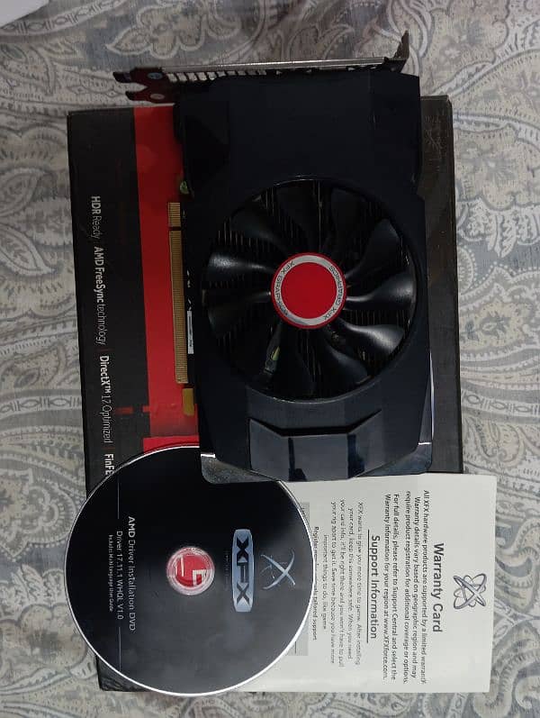 XFX AMD Radeon Rx 550 4GB 1