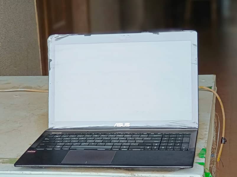 ASUS AMD A8-4500 Laptop 5