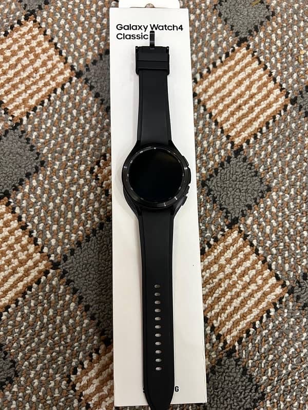 Galaxy watch 4 classic with complete box 0