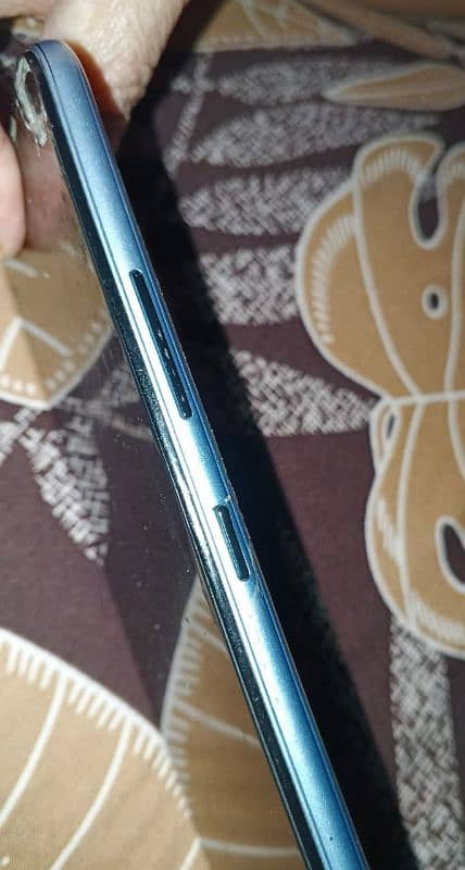 Infinix Hot 10 Mobile Excellent Condition 2