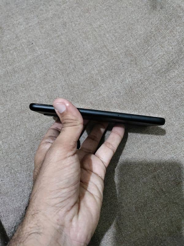 Google Pixel 4a5g. . Official PTA Approved. . . Just Panel Khrab hai . 3