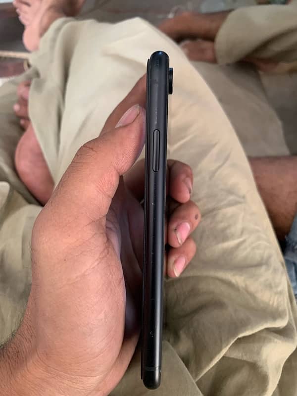 IPhone XR 6