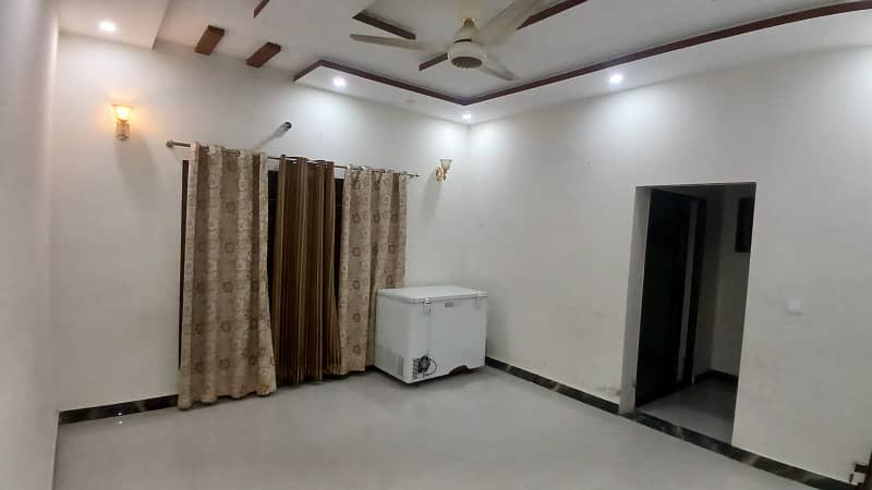 Ten Marla House in Nargis Block Bahria Town Lahore 12