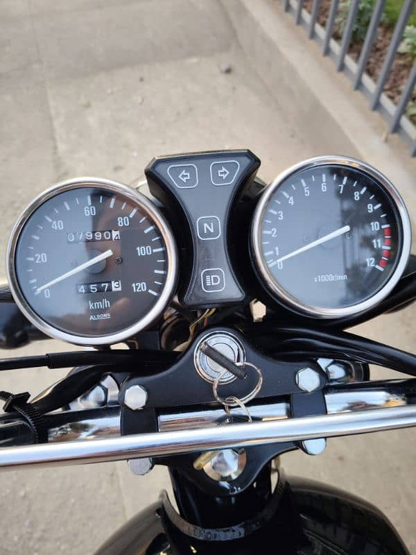 Suzuki GS 150se 11