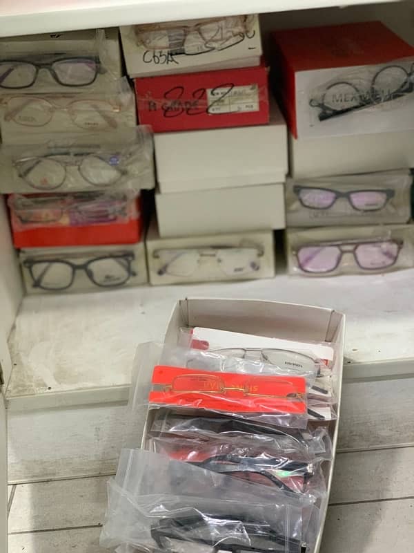 optical shop fore sale 0