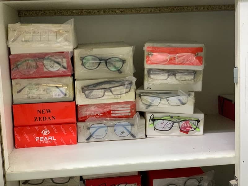 optical shop fore sale 3