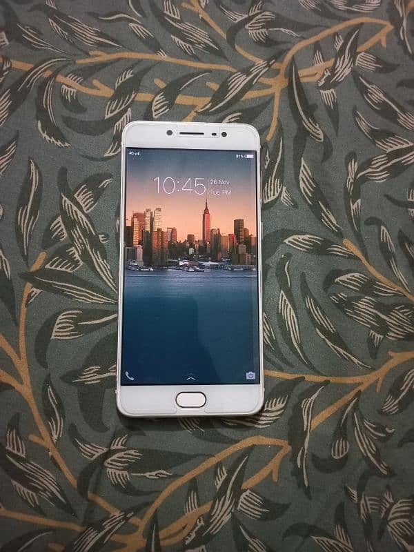 vivo x7 4/64 1