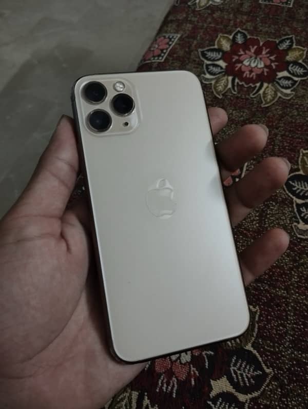 iphone 11 pro (No exchange) 0