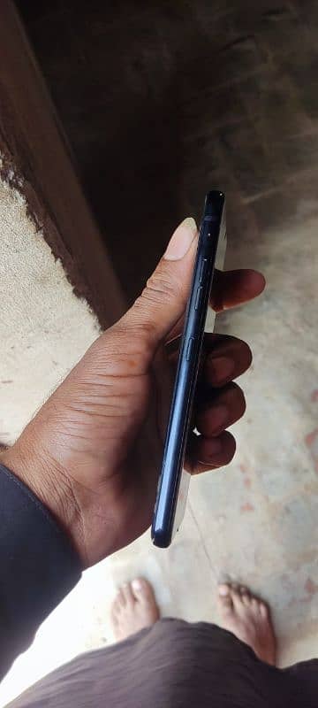 LG G8 THINQ 6/128 pta appoved 9.5/10 3