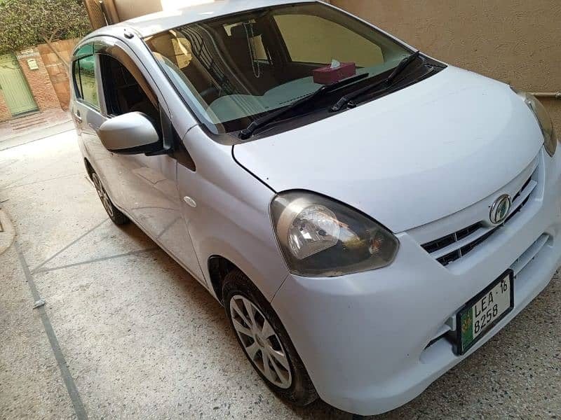 Daihatsu Mira 2012 0