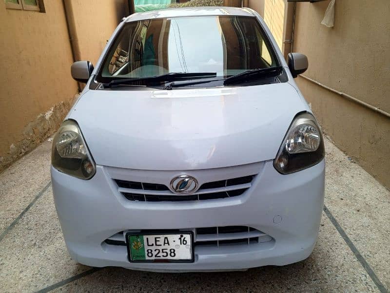 Daihatsu Mira 2012 2