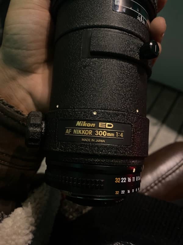 Nikon 300mm Brand New 7