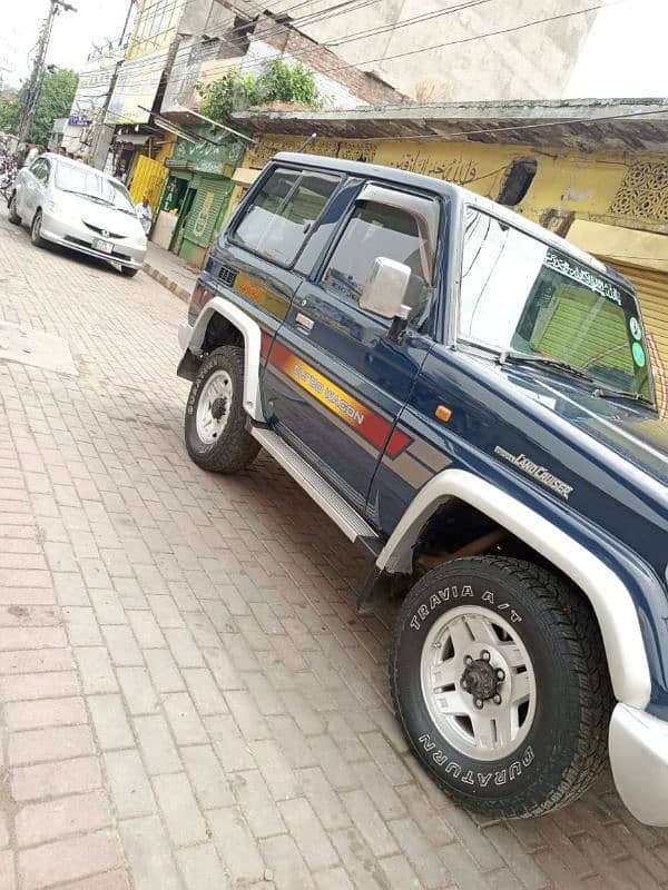 Toyota Land Cruiser 1991 3