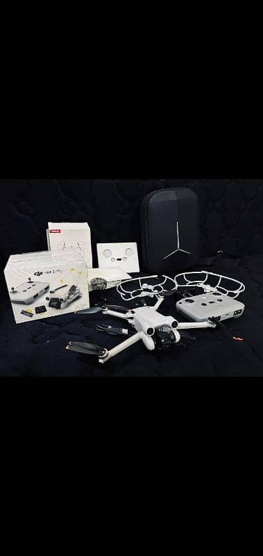 dji mini 3 Pro with all accessories and bag 4