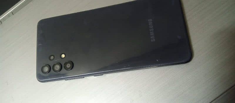 samsung a 32 8/10 patched 0