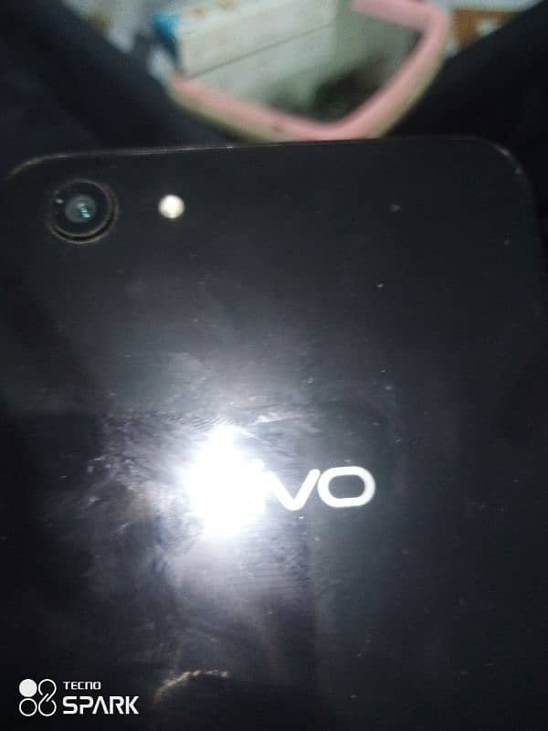 9/10 condition vivo  Y83 Ram6 ROM 128 Whatsapp # 03335565196 0