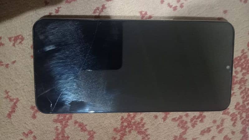 oppo f11 6/128 lcd crack 1