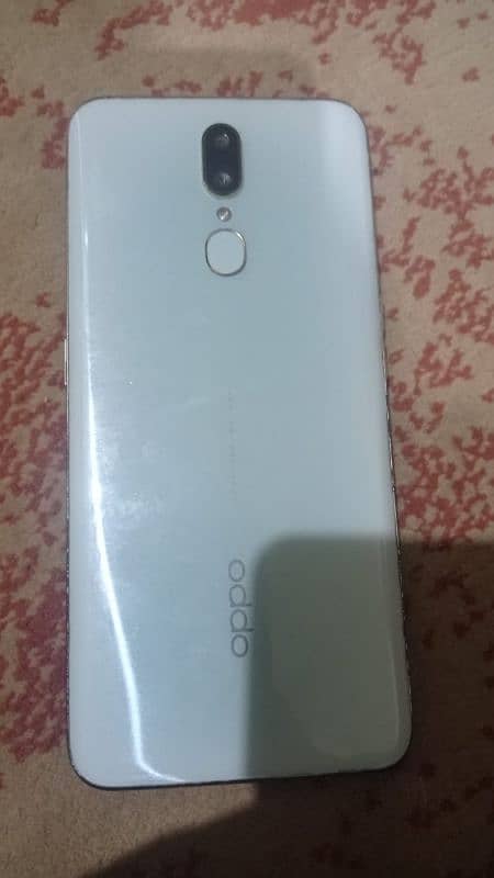 oppo f11 6/128 lcd crack 3