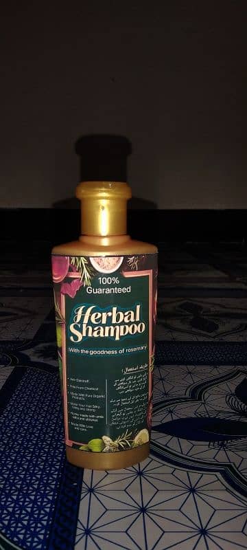 HOMEMADE HERBAL SHAMPOO 1