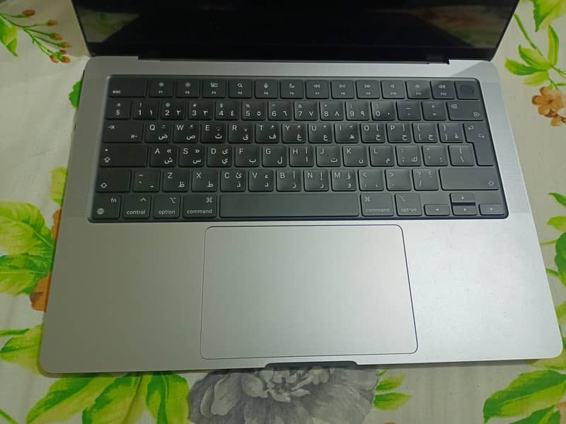 MacBook Pro M1 16GB 512GB 4